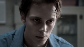 Bill Skarsgård głodził się do roli w serialu 