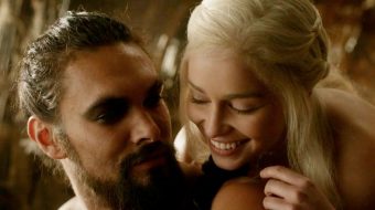 Matka Smoków w objęciach Khala Drogo! Emilia Clarke zaskoczyła Jasona Momoę w jego urodziny