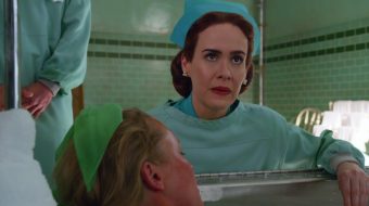 Sarah Paulson jako koszmarna siostra Ratched na zdjęciach z serialu Netfliksa. Poznaliśmy datę premiery