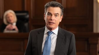 5 newsów na niedzielę: Peter Gallagher w 