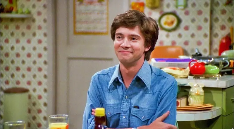 that '90s show topher grace ile odcinków