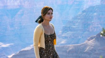 Zdradzona Jenna Coleman w dziczy – zobaczcie fotki z serialu 