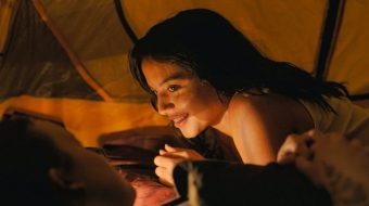 Co zapowiada gorąca scena Diny i Ellie z 3. odcinka 2. sezonu 