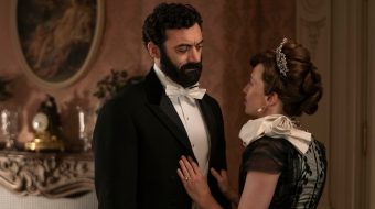 Co ma wspólnego kostiumowy hit HBO z Elonem Muskiem? Twórcy zwracają uwagę na podobieństwa